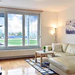 Apartment Stadium