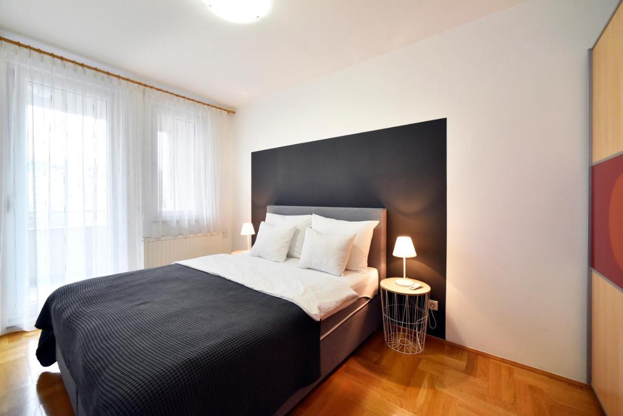 Apartman Stadium