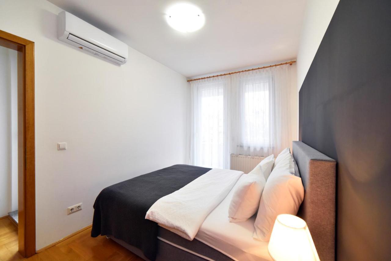 Stadium Apartman *